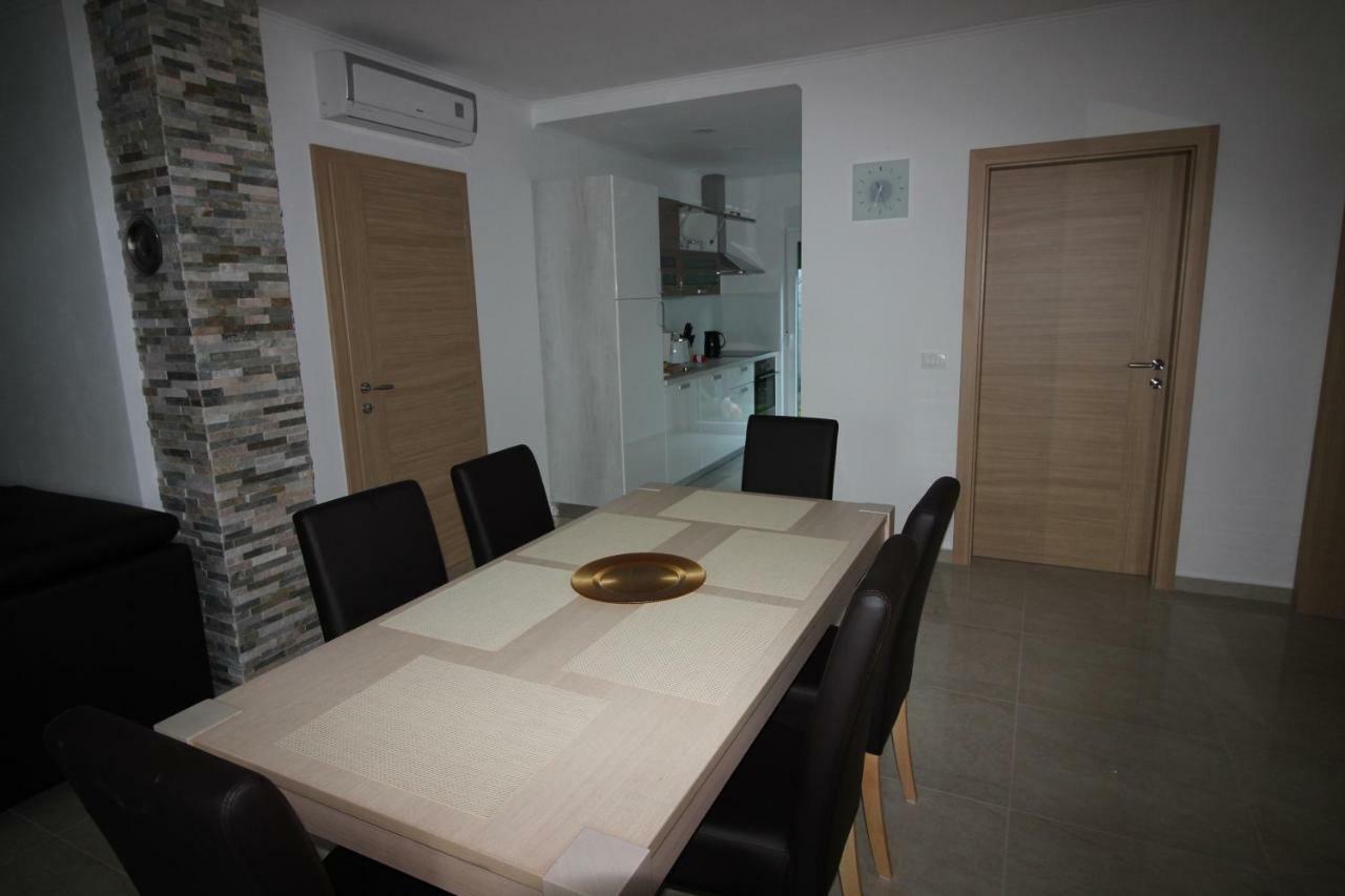 Apartment Umag Exterior photo
